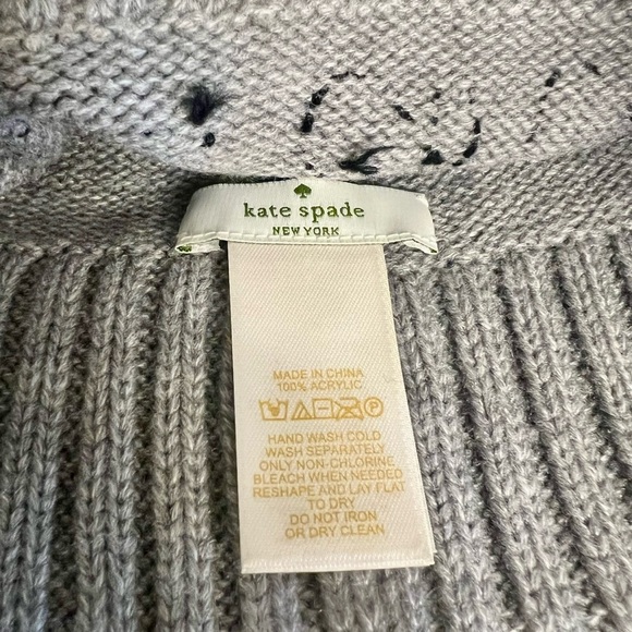 Kate Spade Baby It’s Cold Outside Gray Black Pom Winter Beanie Hat EUC HTF Viral - Picture 4 of 8